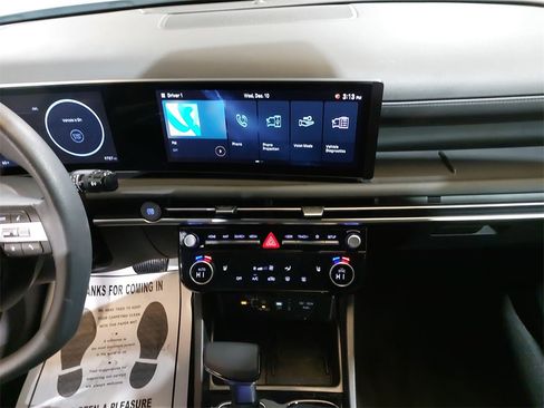 Certified 2025 Hyundai Santa Cruz SEL image 18