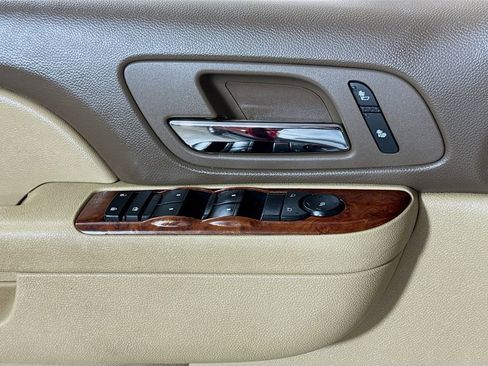 Used 2014 GMC Yukon XL SLT RWD image 15