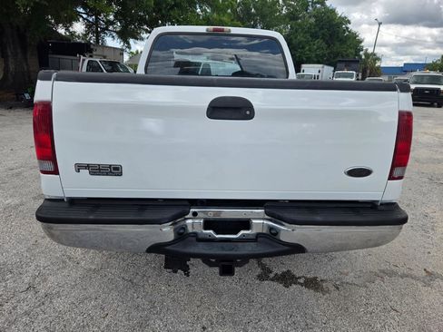 Used 2003 Ford F250 XLT RWD image 5
