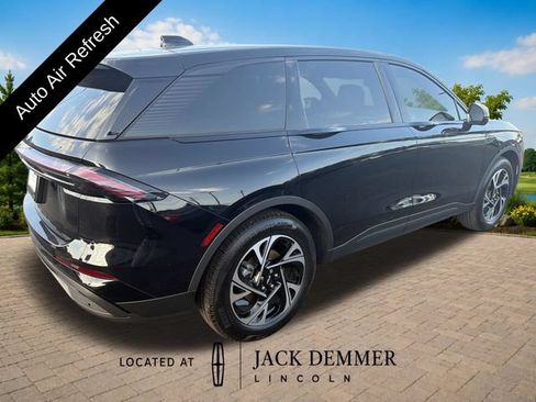 Used 2025 Lincoln Nautilus Premier w/ Equipment Group 102A AWD/4WD image 7