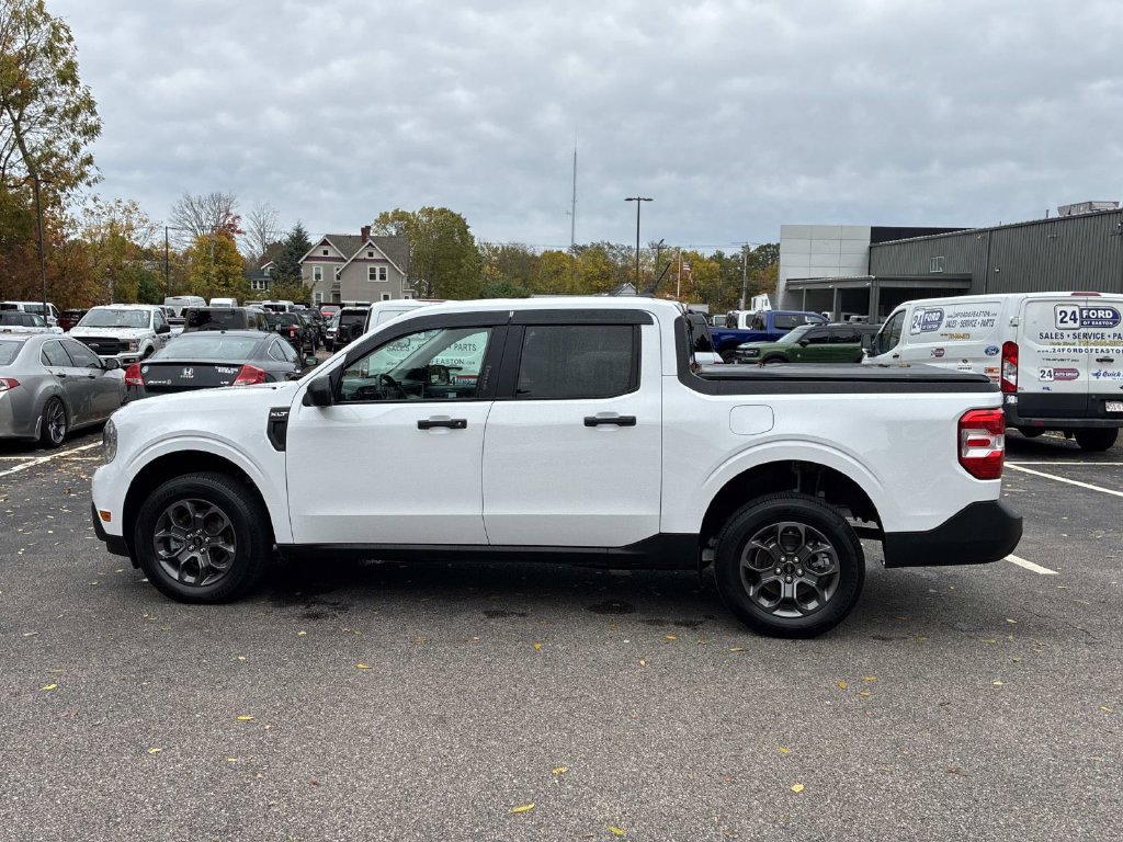 Certified 2022 Ford Maverick XLT FWD image 4