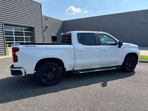 Used 2021 Chevrolet Silverado 1500 RST w/ LPO, Blackout Package AWD/4WD image 5