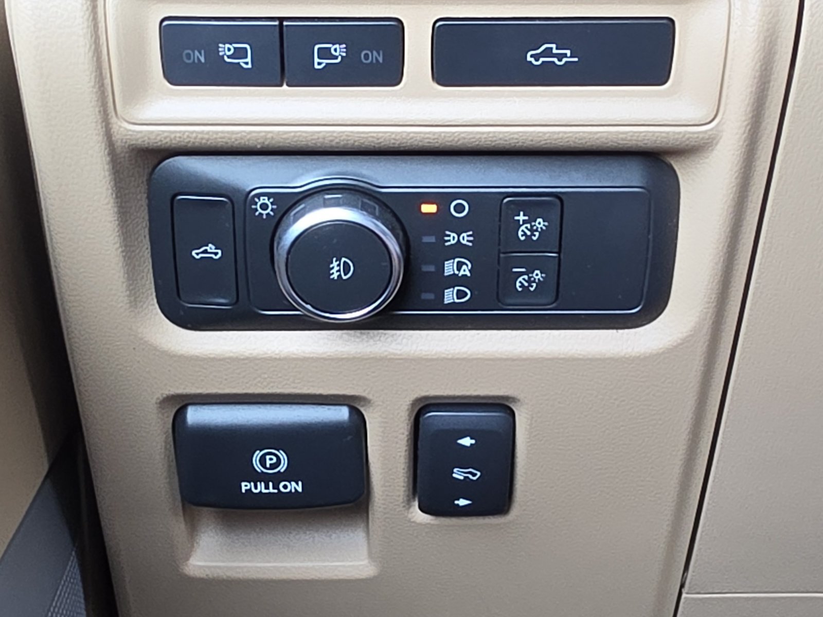 Used 2022 Ford F150 Lariat w/ Equipment Group 502A High AWD/4WD image 21