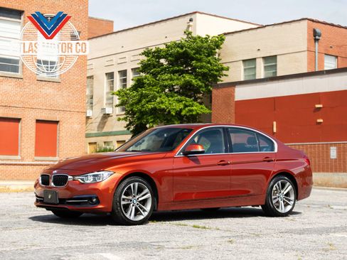 Used 2018 BMW 330i xDrive Sedan AWD/4WD image 1