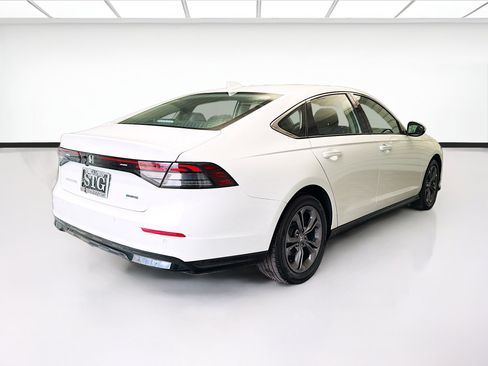 Used 2024 Honda Accord EX-L image 4