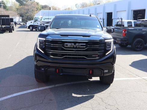 Used 2023 GMC Sierra 1500 AT4 w/ AT4 Premium Package image 3