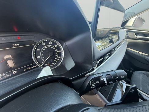 Used 2025 Mitsubishi Outlander SE FWD image 25
