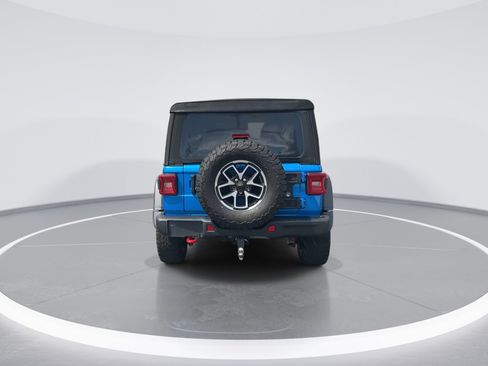 Used 2024 Jeep Wrangler Unlimited Rubicon w/ Capability Package AWD/4WD image 8