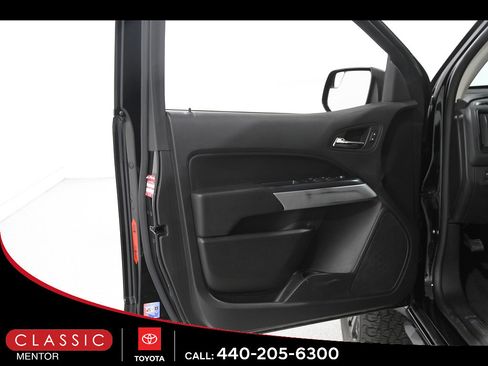 Used 2021 Chevrolet Colorado ZR2 w/ ZR2 Midnight Special Edition AWD/4WD image 4