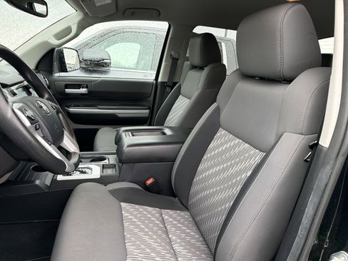 Used 2020 Toyota Tundra SR5 image 9