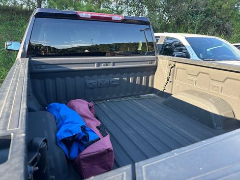 Used 2023 GMC Sierra 1500 SLT w/ SLT Premium Package AWD/4WD image 12