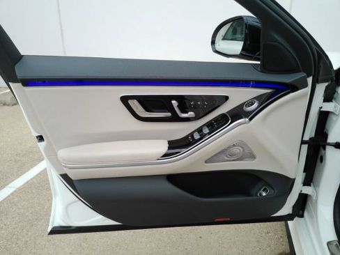 Used 2022 Mercedes-Benz S 500 4MATIC image 11