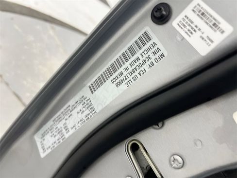 Used 2020 Dodge Journey SE w/ SE Popular Equipment Group image 27