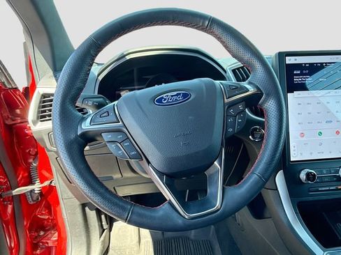 Certified 2024 Ford Edge ST-Line AWD/4WD image 13
