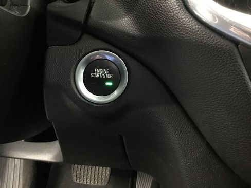 Used 2019 Chevrolet Equinox LT FWD image 20