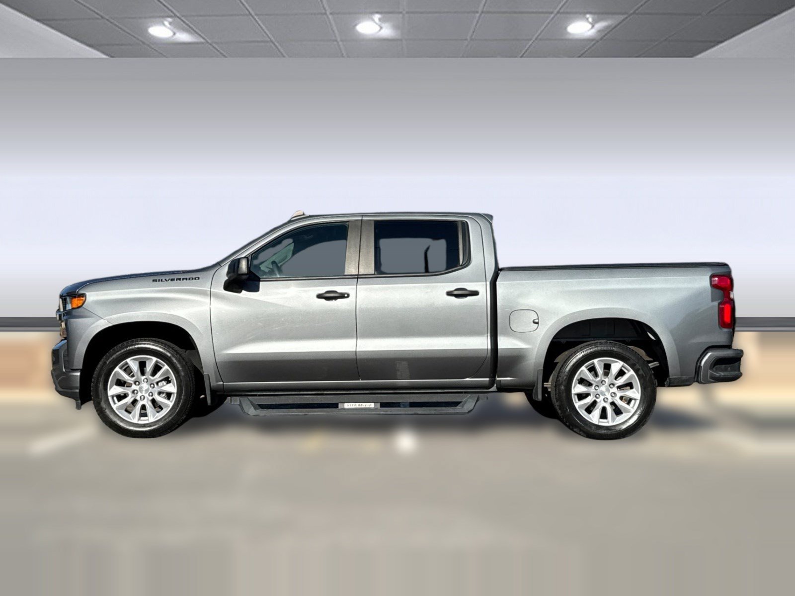 Used 2021 Chevrolet Silverado 1500 Custom w/ LPO, Dark Essentials Package RWD image 2