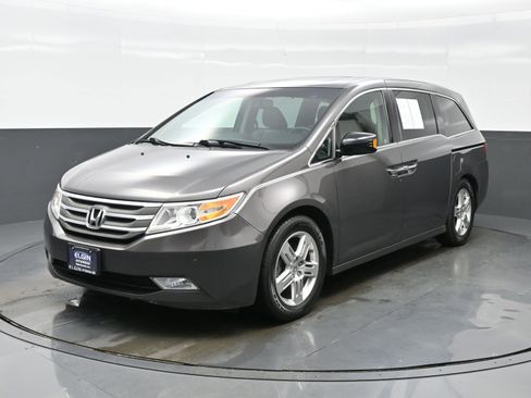 Used 2012 Honda Odyssey Touring image 2