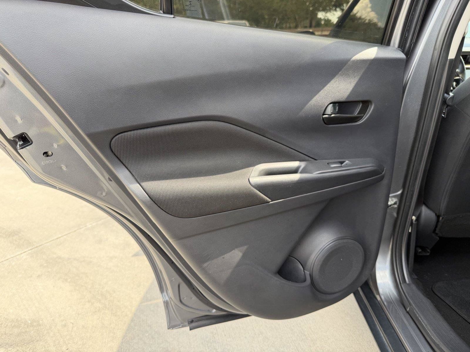 Used 2021 Nissan Kicks S FWD image 17