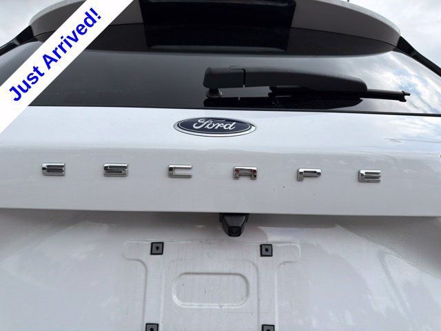 Used 2024 Ford Escape Active w/ Tech Pack #2 AWD/4WD image 17