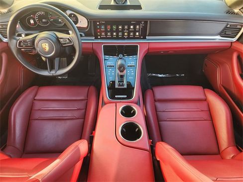 Used 2023 Porsche Panamera 4 Platinum Edition image 24
