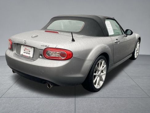 Used 2011 MAZDA MX-5 Miata Grand Touring w/ Premium Pkg image 16