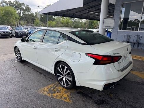 Used 2022 Nissan Altima 2.5 SR FWD image 5
