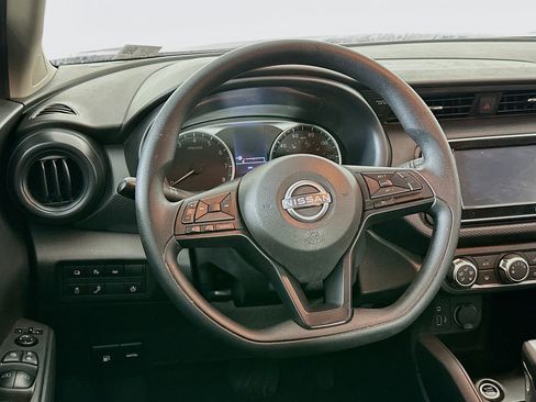 Used 2024 Nissan Kicks S FWD image 18
