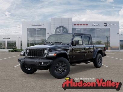 New 2026 Jeep Gladiator Sport
