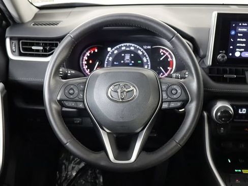 Used 2023 Toyota RAV4 XLE Premium FWD image 7