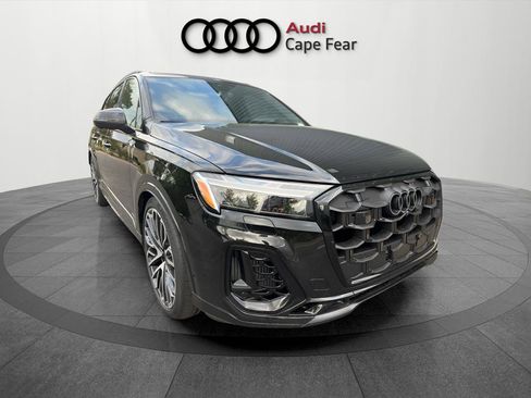 New 2026 Audi SQ7 Prestige AWD/4WD image 7