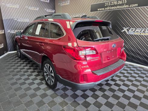 Used 2016 Subaru Outback 2.5i Limited image 10
