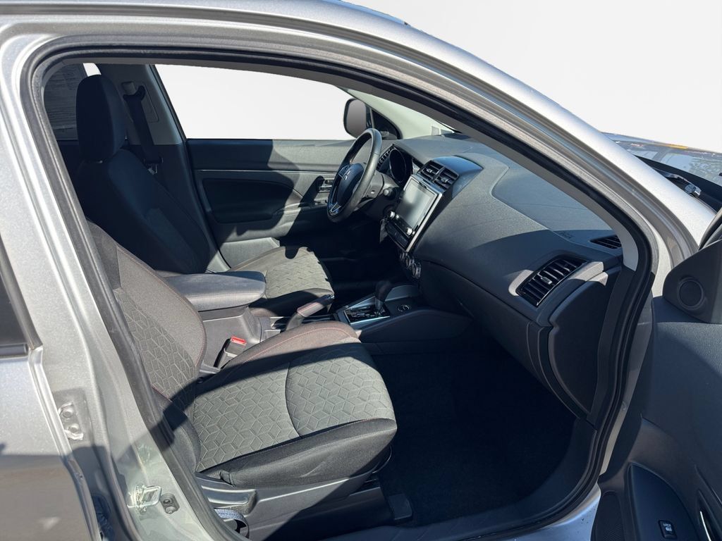 Used 2023 Mitsubishi Outlander Sport AWD image 26