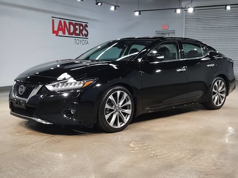 Used 2020 Nissan Maxima Platinum w/ Sport Mat Group FWD image 3