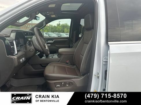 Used 2026 GMC Sierra 1500 Denali AWD/4WD image 4