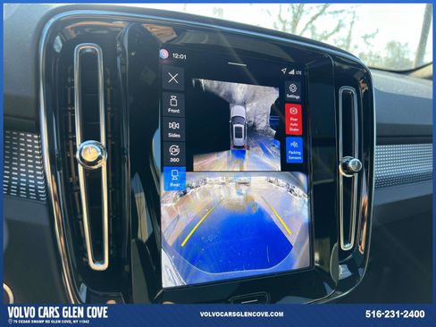 Used 2026 Volvo XC40 B5 Ultra w/ Climate Package image 29