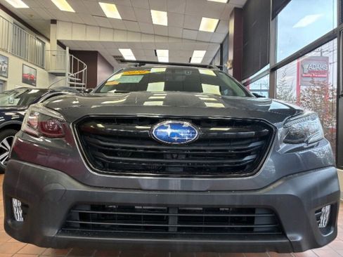 Used 2020 Subaru Outback Onyx Edition XT image 4