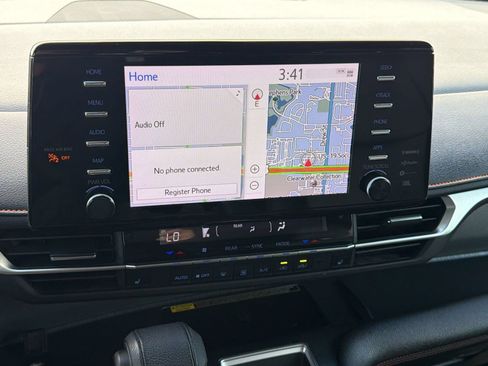 Certified 2022 Toyota Sienna XSE w/ XSE Plus Package FWD image 19