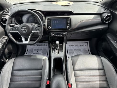 Used 2021 Nissan Kicks SR w/ SR Premium Package FWD image 20