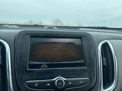 Used 2020 Chevrolet Equinox LT image 47