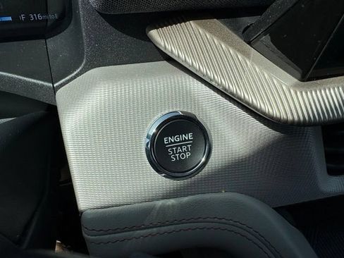 Used 2025 Ford Explorer Active w/ Active Comfort Package AWD/4WD image 28