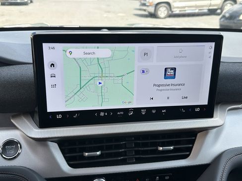 Used 2025 Ford Explorer Active image 26