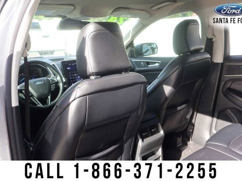 Used 2024 Ford Edge SEL image 17