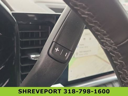 Certified 2025 GMC Sierra 2500 SLT w/ SLT Premium Package AWD/4WD image 16