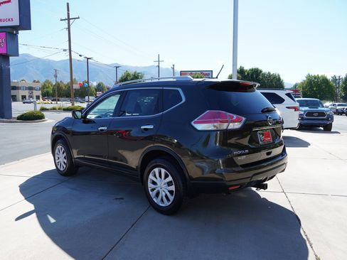 Used 2016 Nissan Rogue S w/ Appearance Package image 6