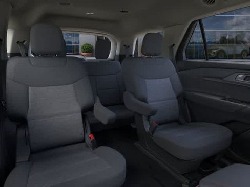 New 2026 Ford Explorer Active RWD image 11