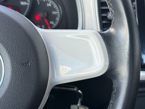 Used 2012 Volkswagen Beetle 2.5 image 28