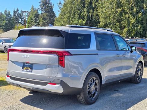 New 2026 Kia Carnival EX FWD image 5