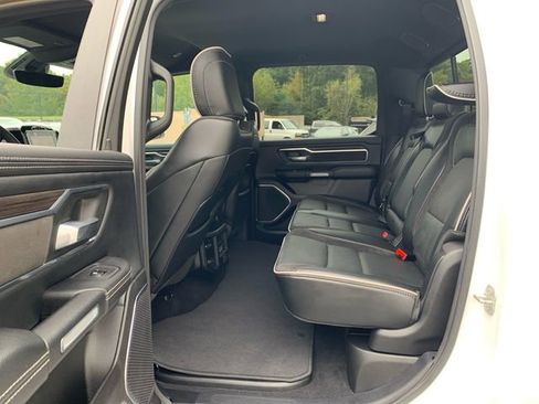 Used 2025 RAM 1500 Laramie image 16