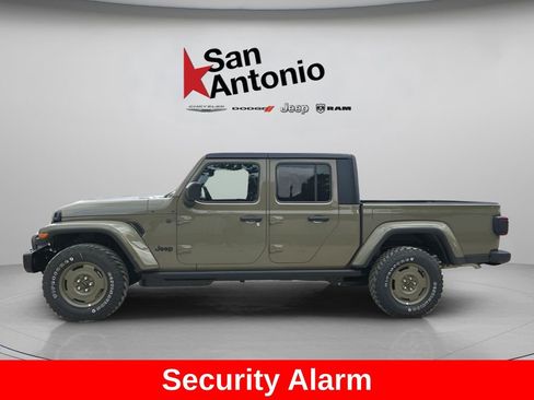 New 2026 Jeep Gladiator Willys AWD/4WD image 5