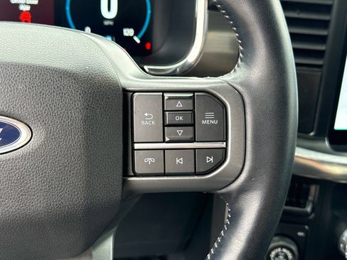 Used 2022 Ford F150 Lariat image 31